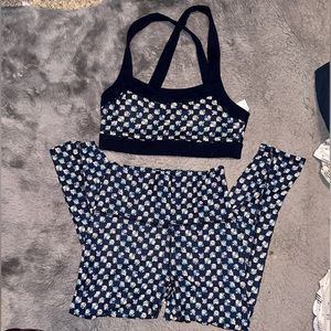 Fabletics Daisy Print Workout Set